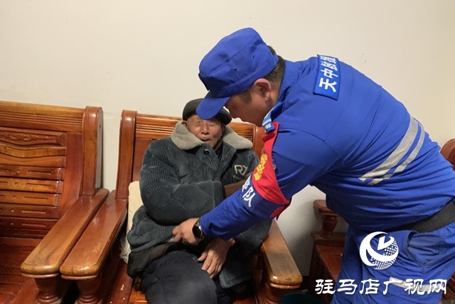 黨建引領聚合力 志愿服務暖寒冬