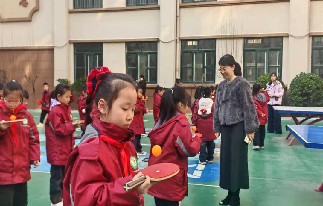  駐馬店市第三十三小學(xué)開展體育學(xué)科期末驗(yàn)收活動(dòng)