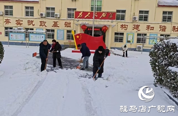 平輿縣清河街道:破冰除雪保民生 貼心服務(wù)暖人心