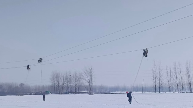  國網(wǎng)上蔡縣供電公司：加裝防舞動裝置 筑牢電網(wǎng)安全防線