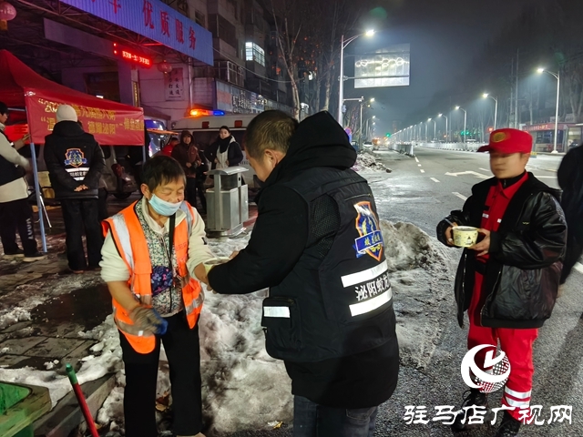泌陽縣舉辦第九屆“溫暖有我，德耀泌陽”愛心送粥活動