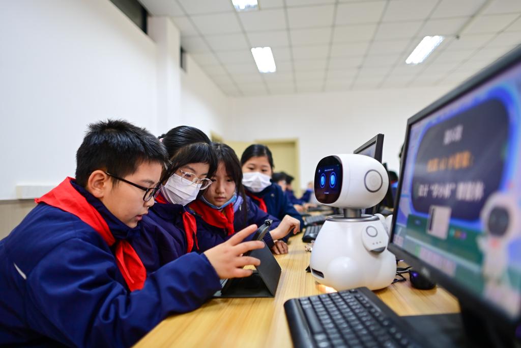 AI時(shí)代，職業(yè)生態(tài)如何變化？怎樣的人能更好適應(yīng)？