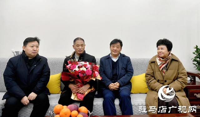 宋慶林看望慰問“中國好人”代表