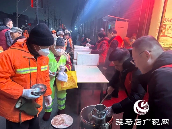 濃情臘八暖寒冬——平輿縣總工會開展臘八節(jié)慰問活動(dòng)