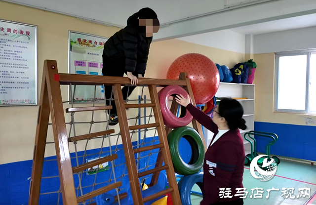 駐馬店慧達(dá)兒童康復(fù)中心:積極踐行全會精神 以專業(yè)和愛心守護(hù)特殊兒童成長