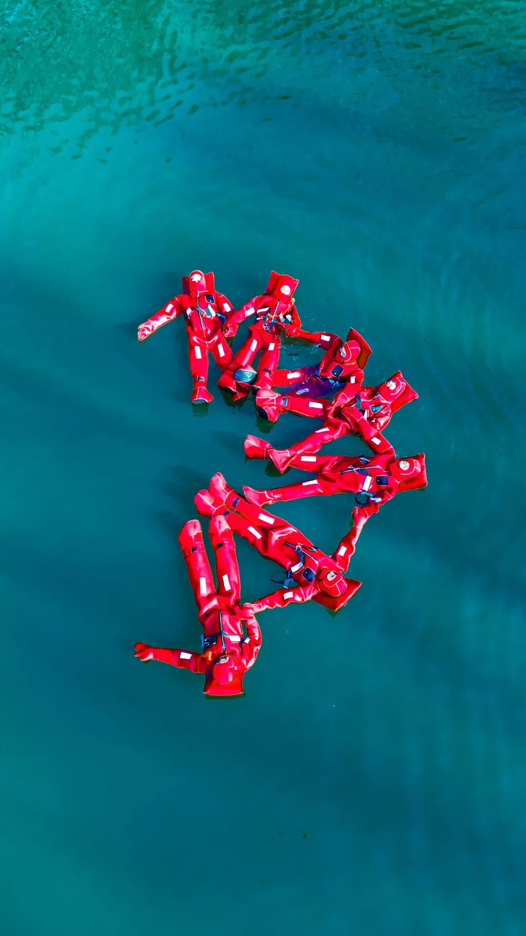 嵖岈山冰浮項目正式上線！解鎖「冰島同款」冰浮奇遇！