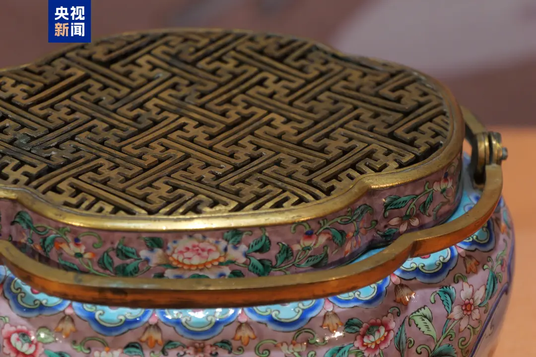 文博日歷丨摸著溫熱不燙手，送你一件“冬日暖手好物”