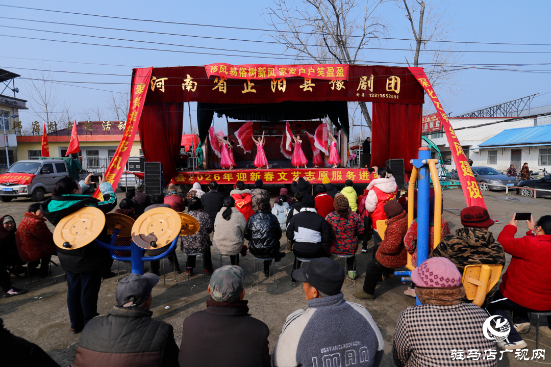 正陽(yáng)縣文藝界開展迎新春文藝志愿服務(wù)進(jìn)鄉(xiāng)村活動(dòng)