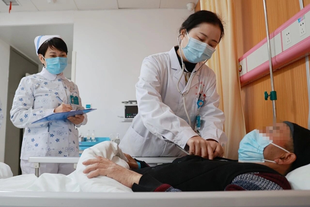 駐馬店市中心醫(yī)院首例跨科室Ⅰ期藥物臨床試驗(yàn)順利開展