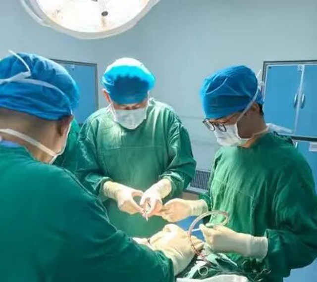 駐馬店市第一人民醫(yī)院：精準(zhǔn)微創(chuàng)手術(shù)助膝痛阿姨重獲自如行走