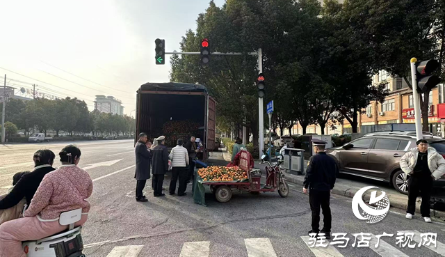  示范區(qū)城管局：整治占道經(jīng)營 規(guī)范市容秩序