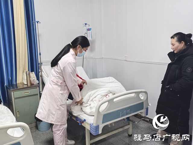  開發(fā)區(qū)金山社區(qū)衛(wèi)生服務中心輸液大廳護士：堅守崗位的溫暖守護者