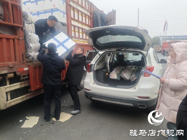 駐馬店市康復(fù)輔具協(xié)會聯(lián)合愛心企業(yè) 開展節(jié)前愛心蔬菜捐贈活動