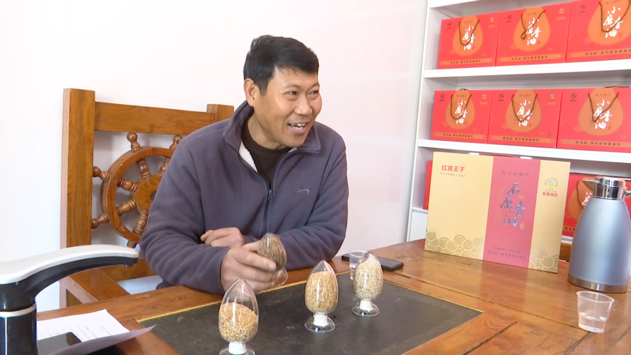 李風(fēng)吾:石磨藏匠心 鄉(xiāng)味潤(rùn)舌尖