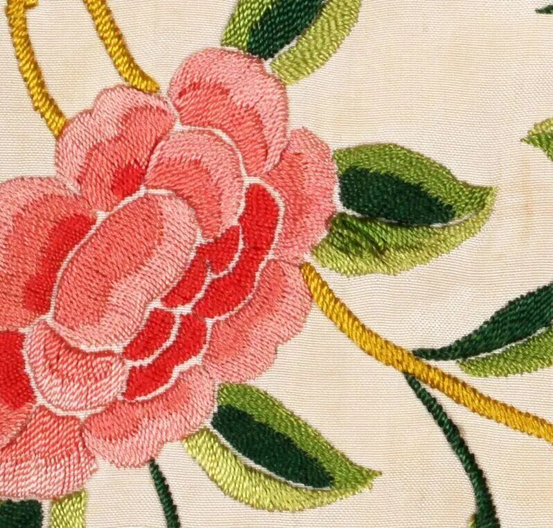 文博日歷丨這件18世紀(jì)的披肩，現(xiàn)在看仍然那么時(shí)尚