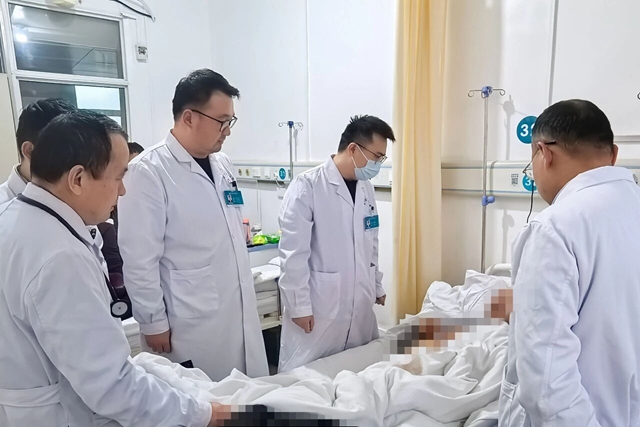 中日友好醫(yī)院專家助力 駐馬店市中心醫(yī)院再破疑難高難度血管手術(shù) 彰顯區(qū)域診療實力