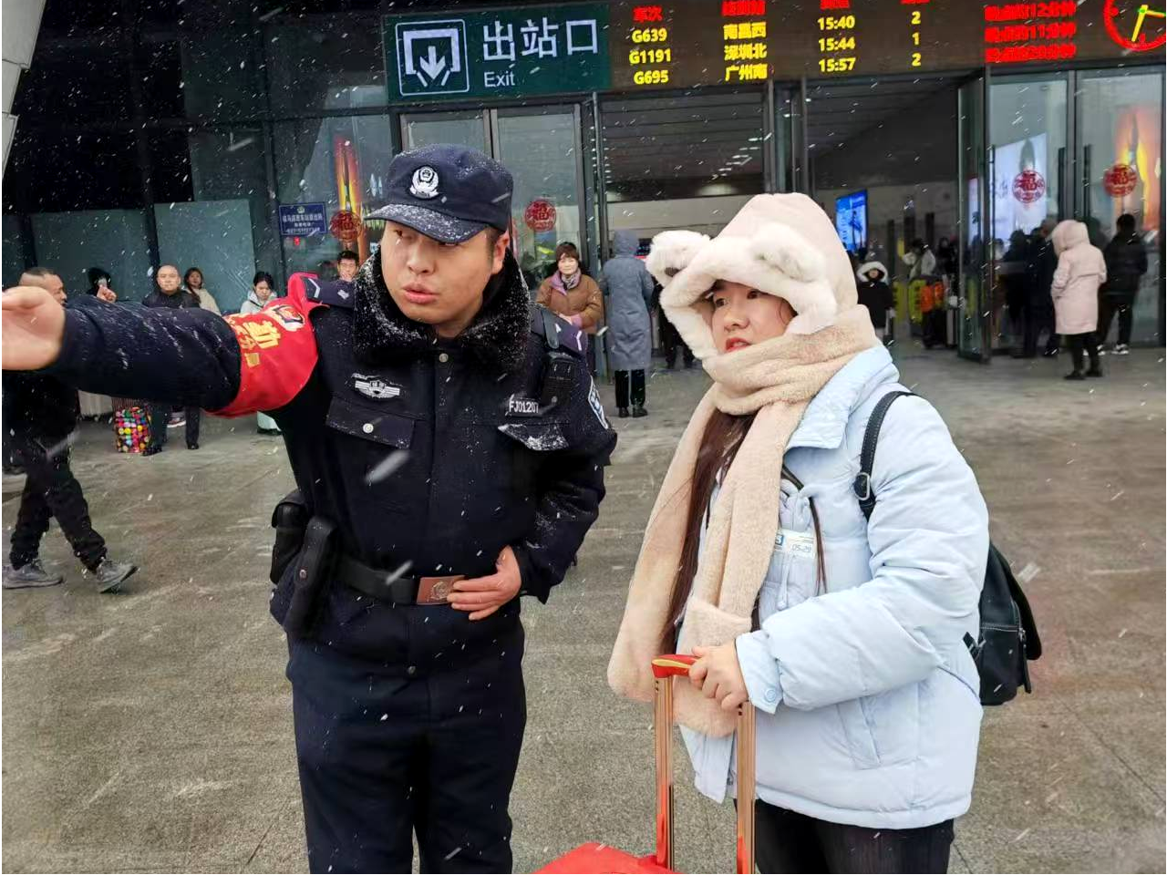 馬向輝:高鐵西站的“溫暖坐標(biāo)”