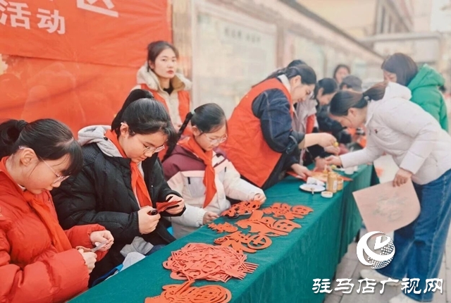 西園街道文明路社區(qū)：墨香送福迎新春 社區(qū)聯(lián)動傳溫情