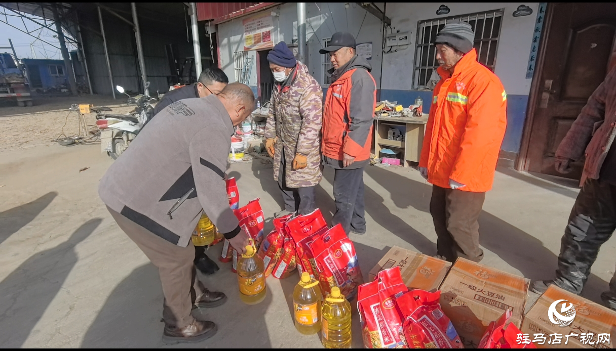 正陽縣熊寨鎮(zhèn)：愛心企業(yè)獻愛心 新春慰問環(huán)衛(wèi)工