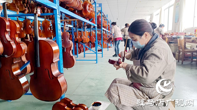昊韻樂器:春潮涌動生產(chǎn)線 匠心制琴闖全球