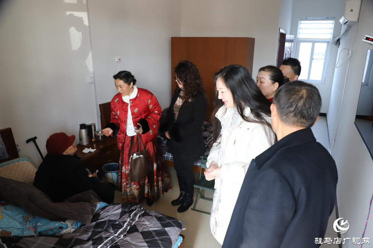 正陽縣:袁家志愿服務(wù)隊(duì)連續(xù)13年慰問敬老院