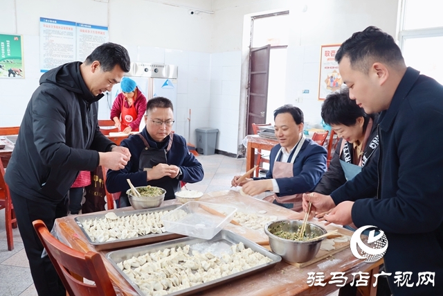 新春暖意濃 關(guān)懷沁人心 ——西平縣委書記侯公濤春節(jié)前夕走訪慰問老年群體