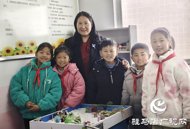 【天中光榮榜】2025年度盤點特輯&mdash;&mdash;&ldquo;校長媽媽&rdquo;越玉環(huán)：守護(hù)留守兒童健康成長