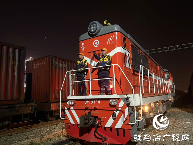 【新春走基層】“駐車人”在行動 堅(jiān)守崗位不停歇