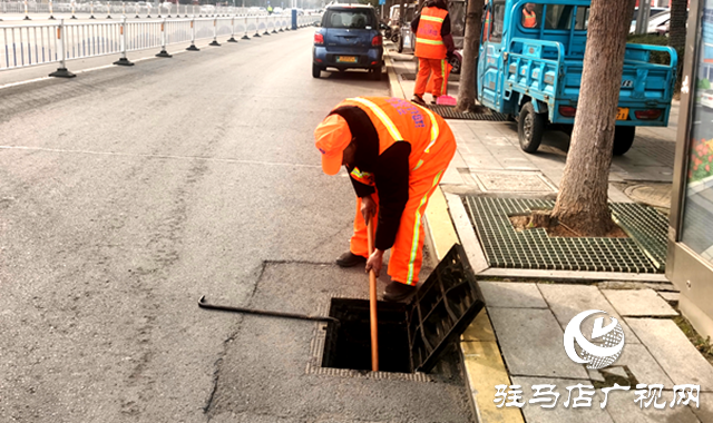 春節(jié)我在崗丨“環(huán)衛(wèi)橙”堅(jiān)守一線:用潔凈守護(hù)萬家團(tuán)圓