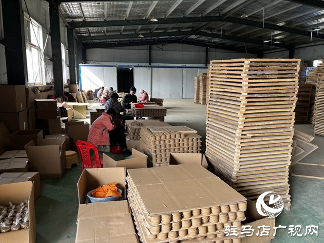 新蔡香云齋日化：盤香產(chǎn)銷兩旺 線上線下訂單忙