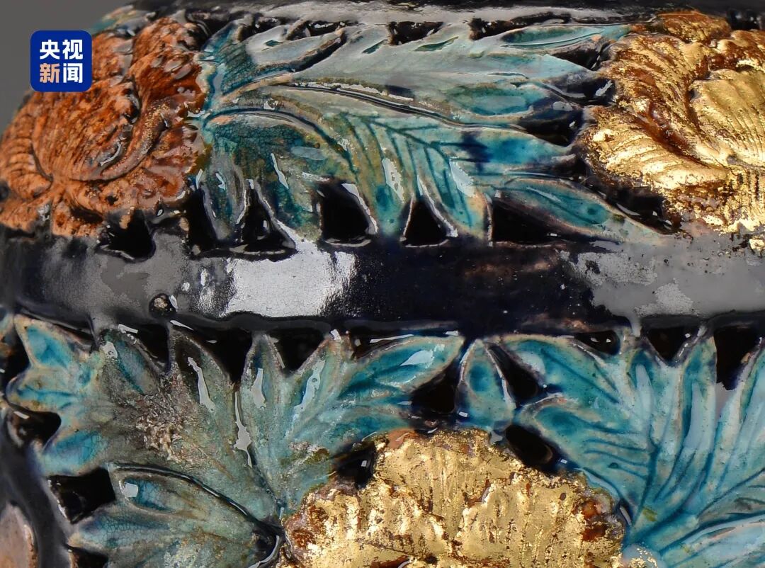 這件琺華器新春祝福誠意十足