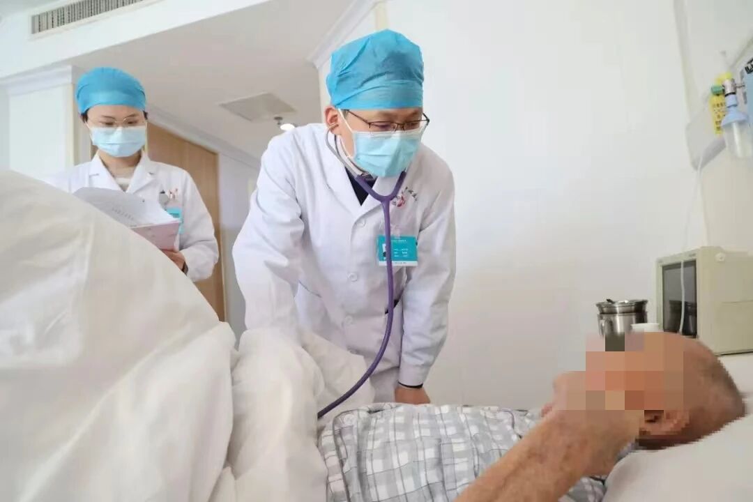 駐馬店市中心醫(yī)院專家提醒:春節(jié)剩菜處理不當(dāng)易引發(fā)胃腸炎