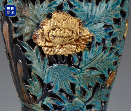 這件琺華器新春祝福誠意十足