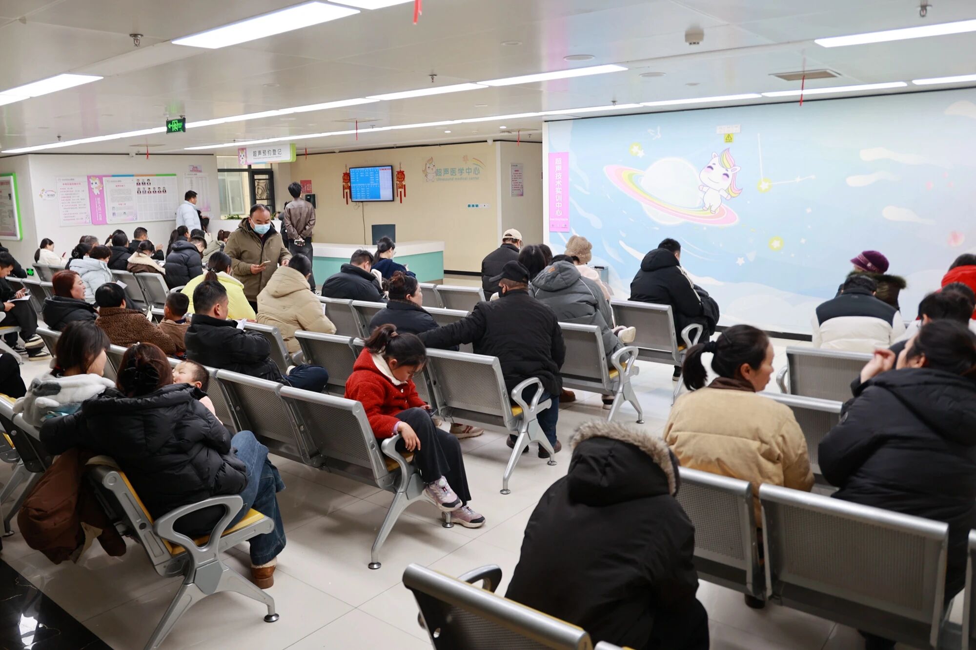 &ldquo;滿格&rdquo;狀態(tài)，忙而有序！駐馬店市中心醫(yī)院積極應(yīng)對(duì)春節(jié)后就診高峰