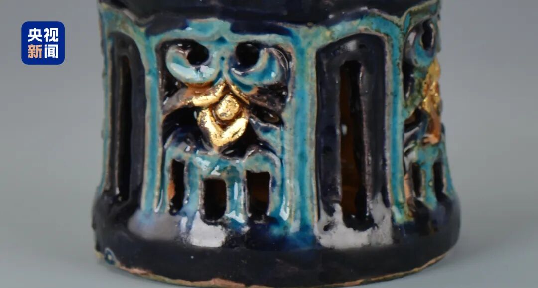 這件琺華器新春祝福誠意十足