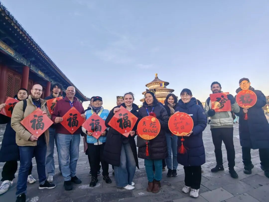 為何有那么多外國游客來過“中國年”？