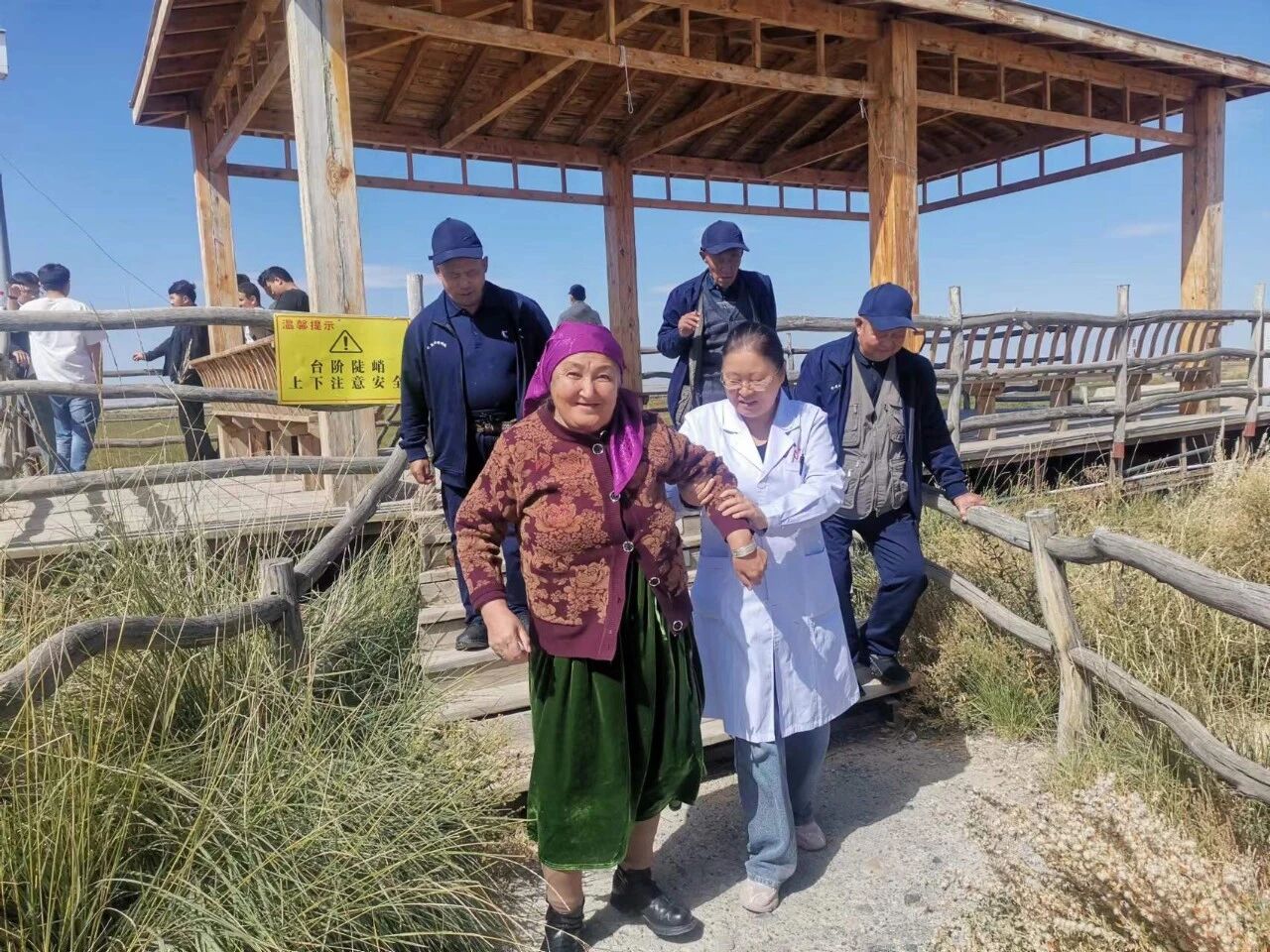 白衣映雪天山下，豫哈情滿巴里坤&mdash;&mdash;駐馬店市第一人民醫(yī)院許立勤援疆紀實