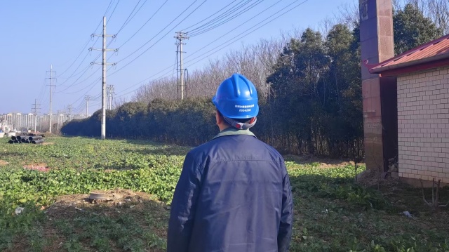 國網(wǎng)汝南縣供電公司：元宵保電“不打烊” 特巡特護守團圓