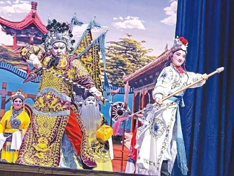 鑼鼓鏗鏘迎新春，梨園雅韻滿天中 | 駐馬店市“迎新春”戲劇周火熱開(kāi)唱！