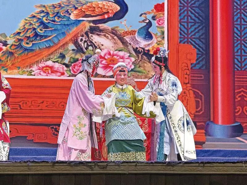 鑼鼓鏗鏘迎新春，梨園雅韻滿天中 | 駐馬店市“迎新春”戲劇周火熱開(kāi)唱！