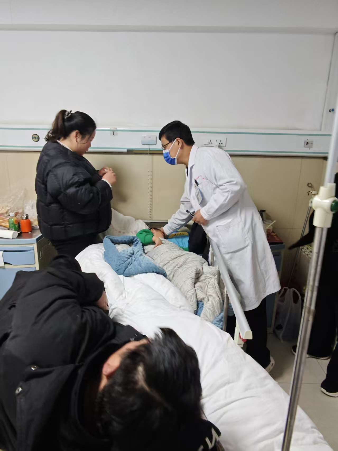 3歲患兒反復(fù)咽痛發(fā)熱 駐馬店市第一人民醫(yī)院微創(chuàng)手術(shù)解病痛