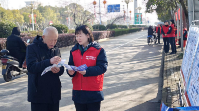 國(guó)網(wǎng)駐馬店供電公司:優(yōu)化營(yíng)商環(huán)境再提速 電力服務(wù)名片更閃亮