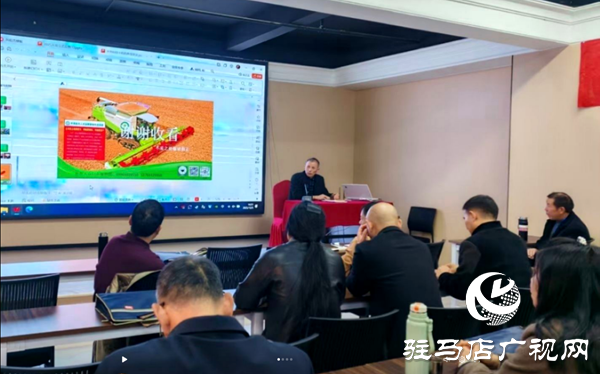 平輿縣農技協在河南省科協返鄉(xiāng)農民工創(chuàng)新創(chuàng)業(yè)科普賦能專項行動座談會上做交流發(fā)言