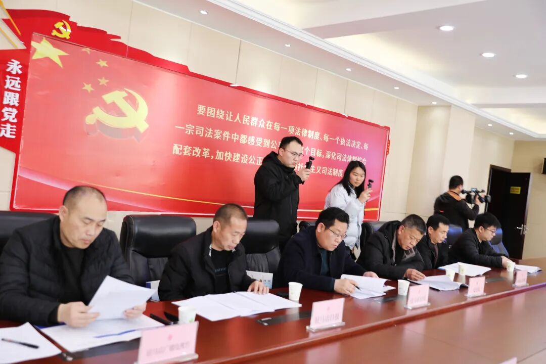 驛城區(qū)檢察院召開&ldquo;驛筑食安&rdquo;檢察品牌新聞發(fā)布會