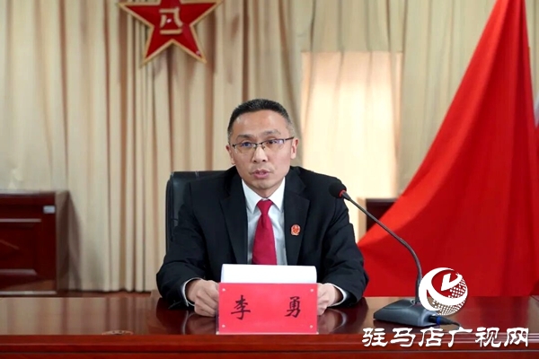 平輿縣人民法院:為預(yù)定新兵上好法治“第一課”